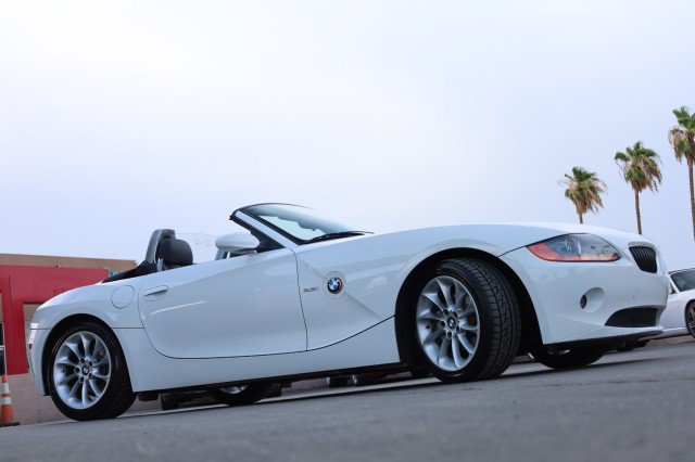 Used 2004 BMW Z4 2.5i RWD image 12