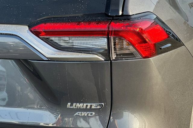 Used 2024 Toyota RAV4 Limited image 32