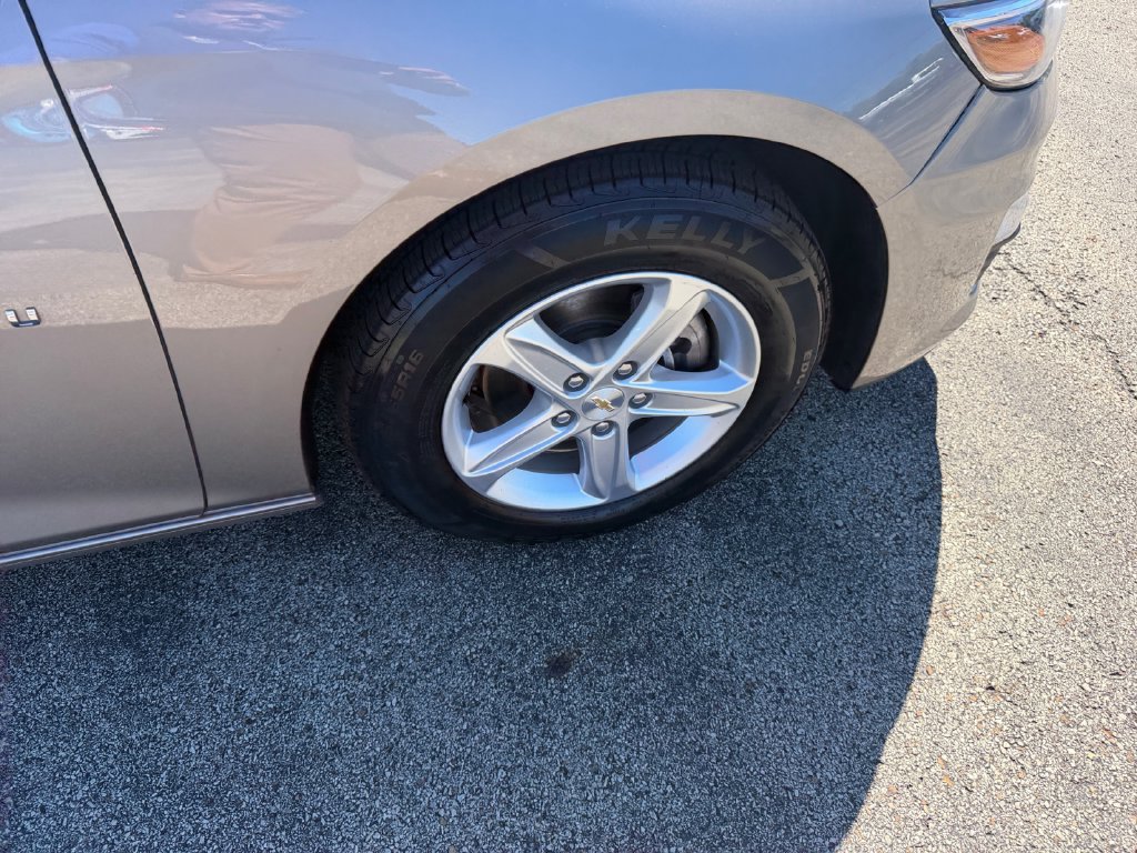 Used 2024 Chevrolet Malibu LT FWD image 30