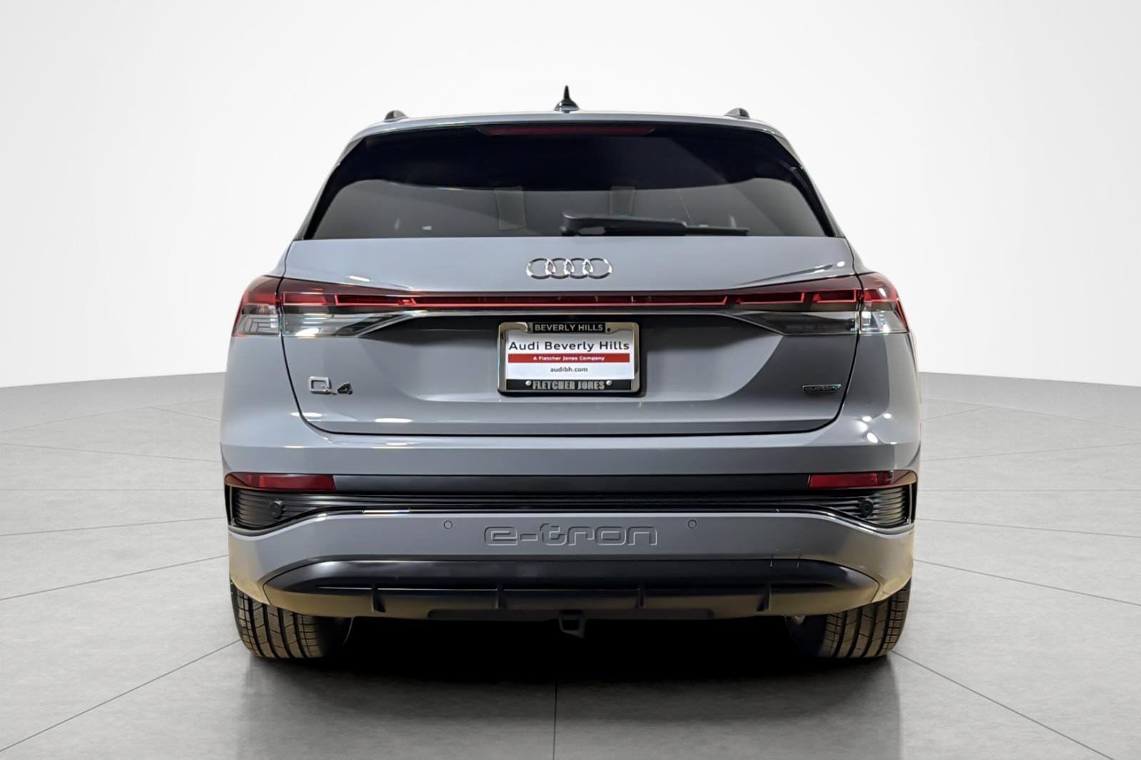Certified 2024 Audi Q4 e-tron Premium w/ Convenience Package AWD/4WD image 4
