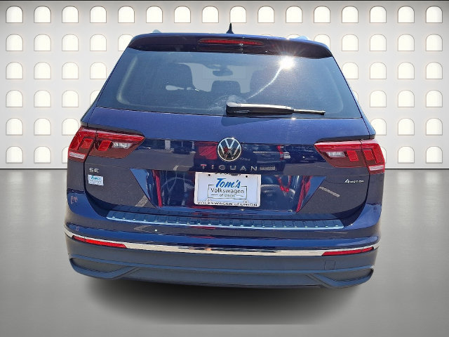 Used 2023 Volkswagen Tiguan SE w/ Panoramic Sunroof Package AWD/4WD image 6