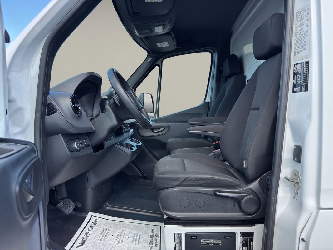 Used 2019 Mercedes-Benz Sprinter 170 w/ Chrome Grille Package image 8
