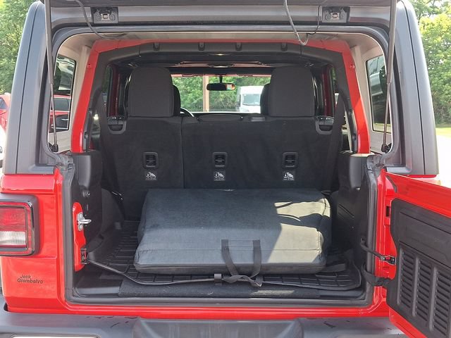 Used 2018 Jeep Wrangler Unlimited Sport S AWD/4WD image 30