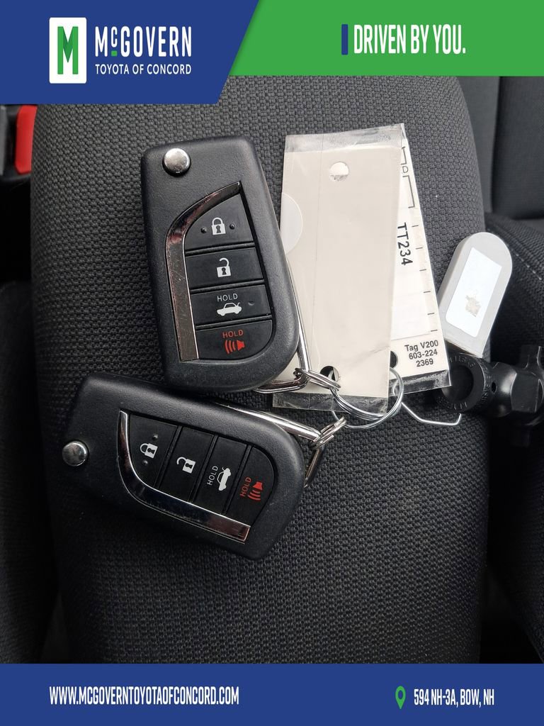 Used 2023 Toyota Corolla LE image 31