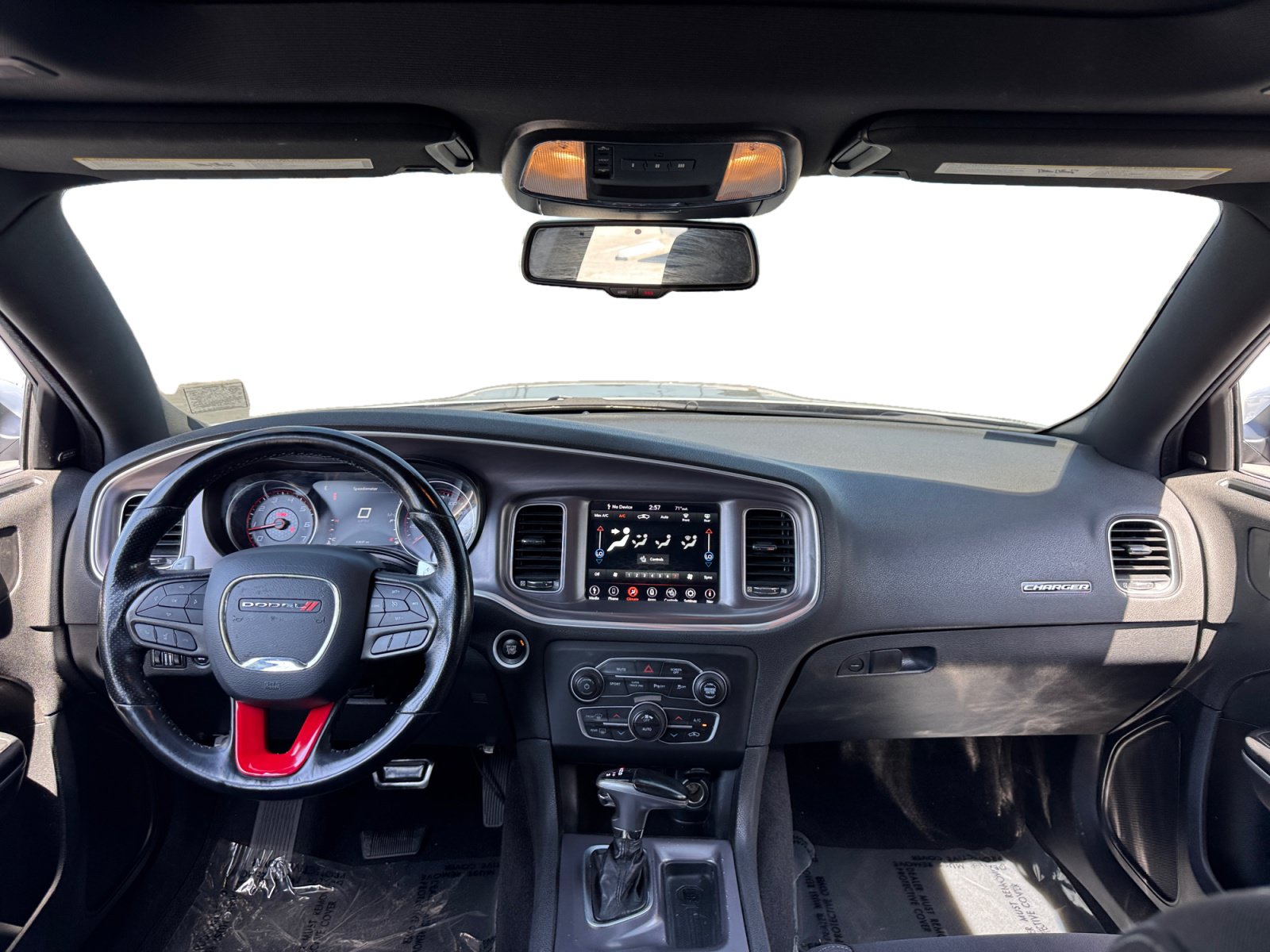 Used 2020 Dodge Charger R/T w/ Navigation & Travel Group RWD image 10