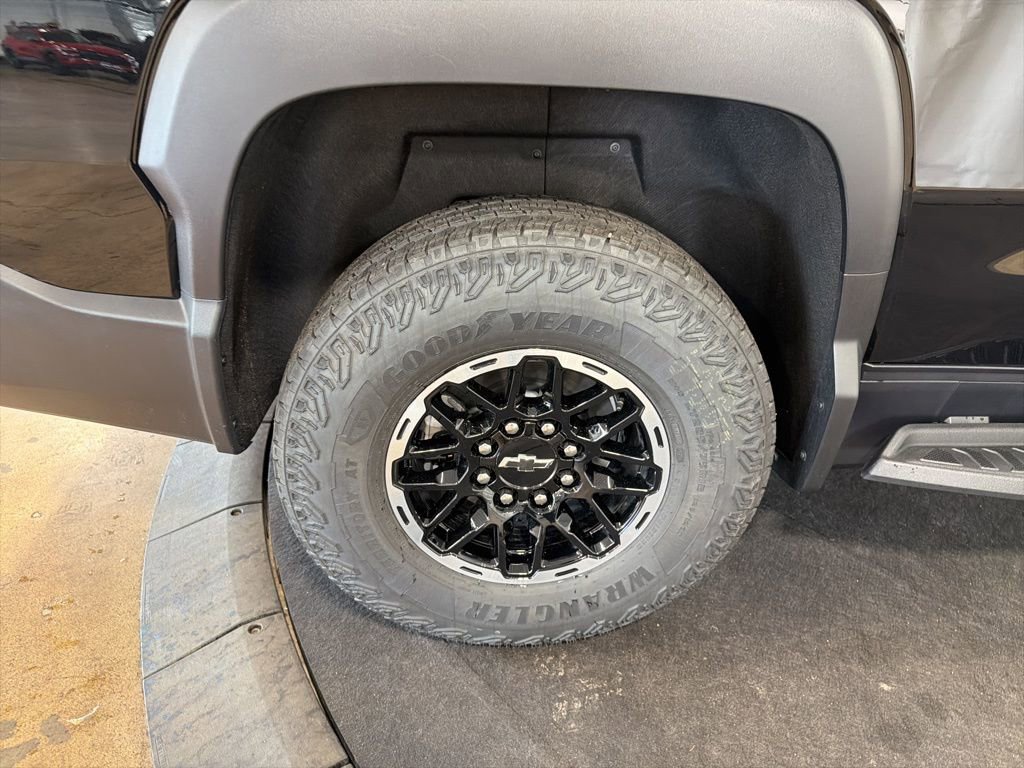 New 2026 Chevrolet Silverado EV Trail Boss w/ Plus Package AWD/4WD image 35