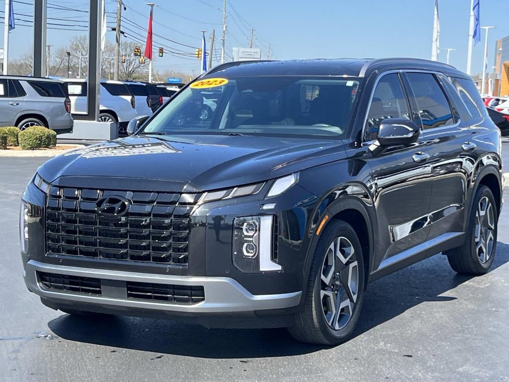 Used 2023 Hyundai Palisade SEL image 3