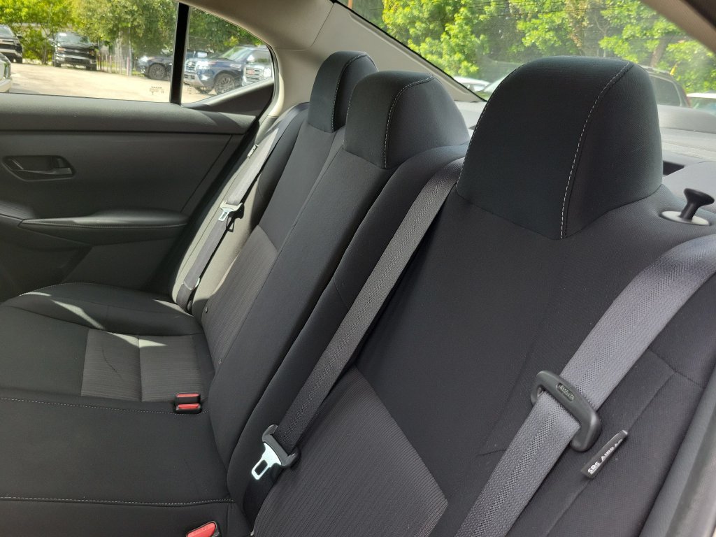Used 2024 Nissan Sentra SV FWD image 14
