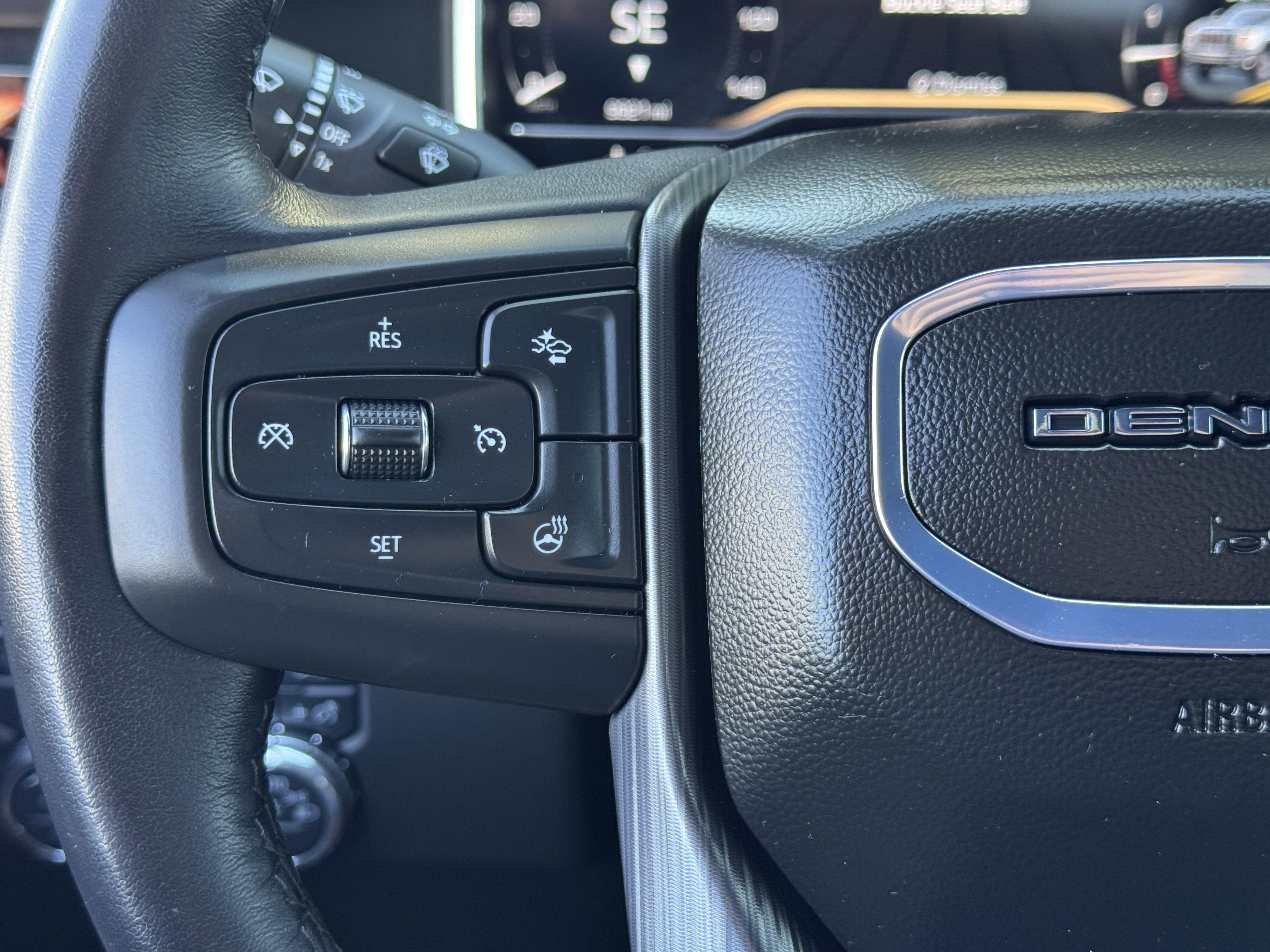 Used 2025 GMC Sierra 2500 Denali Ultimate w/ Max Trailering Package image 31