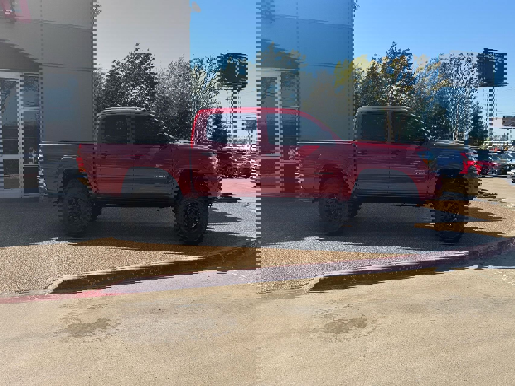 Used 2005 Toyota Tacoma Base V6 image 7