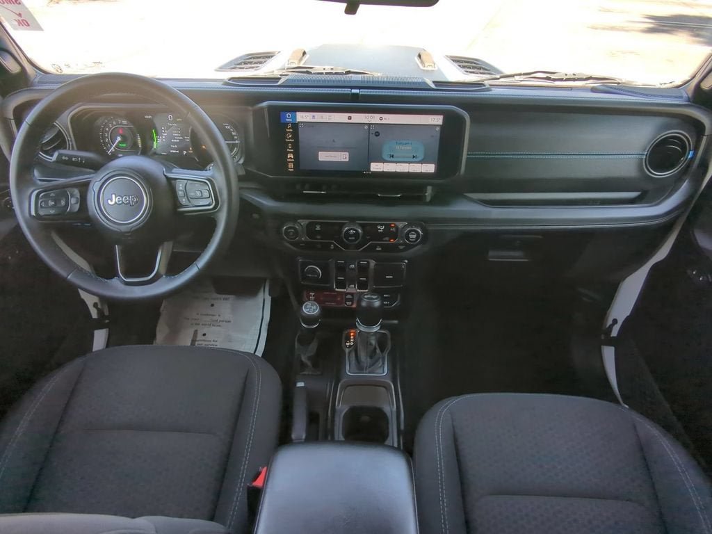 Used 2024 Jeep Wrangler Unlimited Rubicon 4xe AWD/4WD image 21