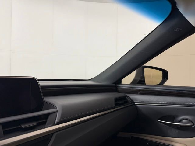 Used 2019 Lexus ES 350 w/ Premium Package FWD image 18