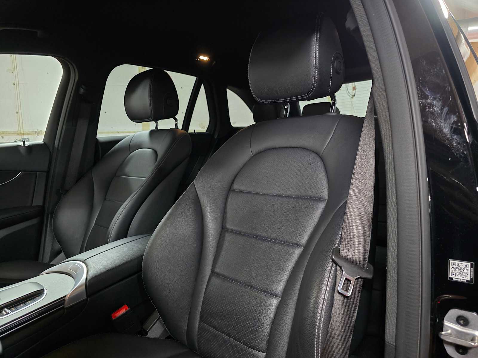 Used 2022 Mercedes-Benz GLC 300 GLC 300 image 24