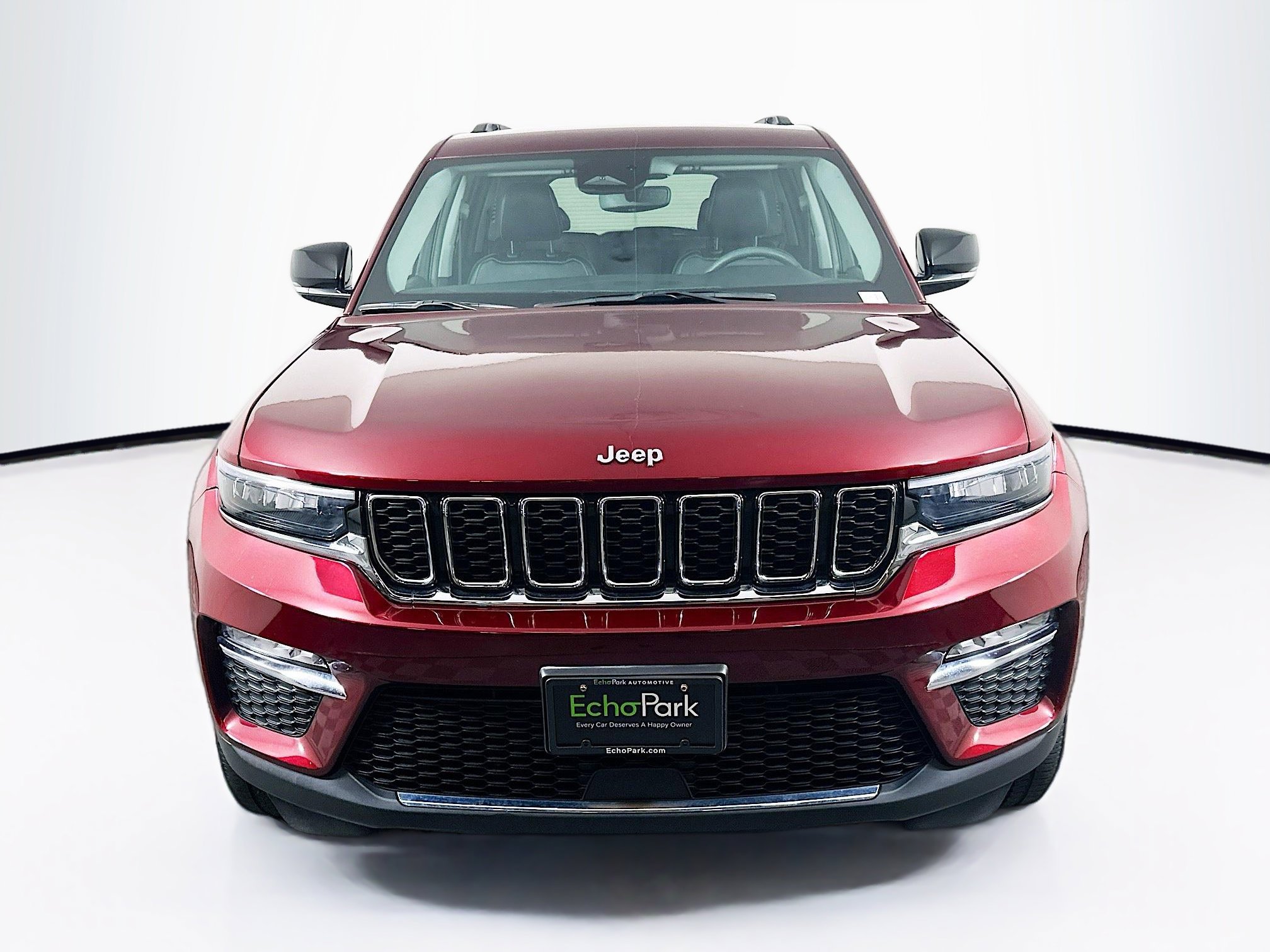 Used 2023 Jeep Grand Cherokee Limited AWD/4WD image 2