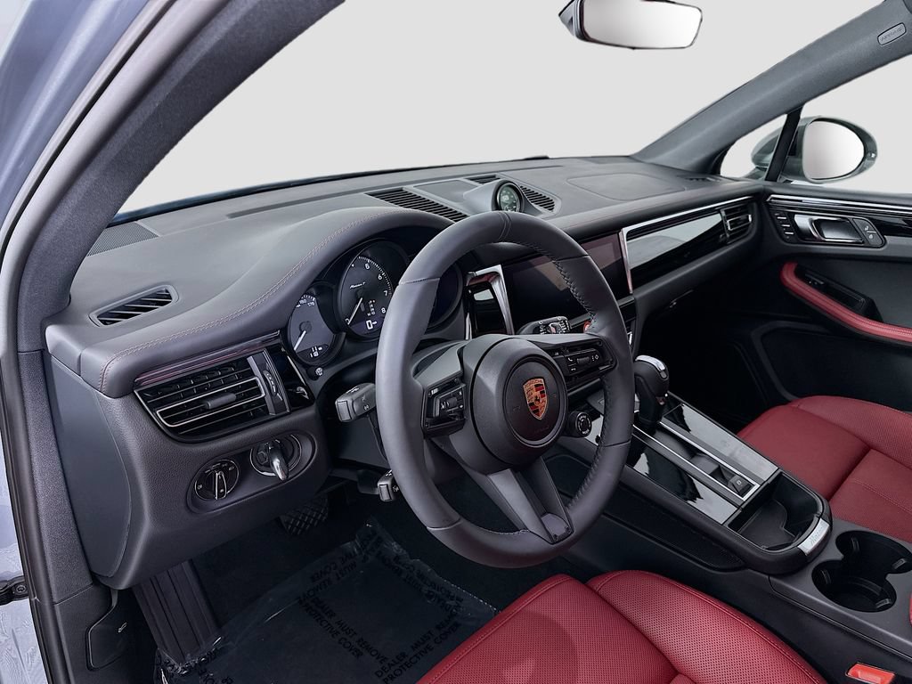 New 2026 Porsche Macan Turbo AWD/4WD image 4