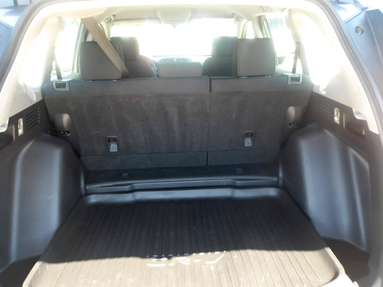 Used 2019 Honda CR-V LX image 13