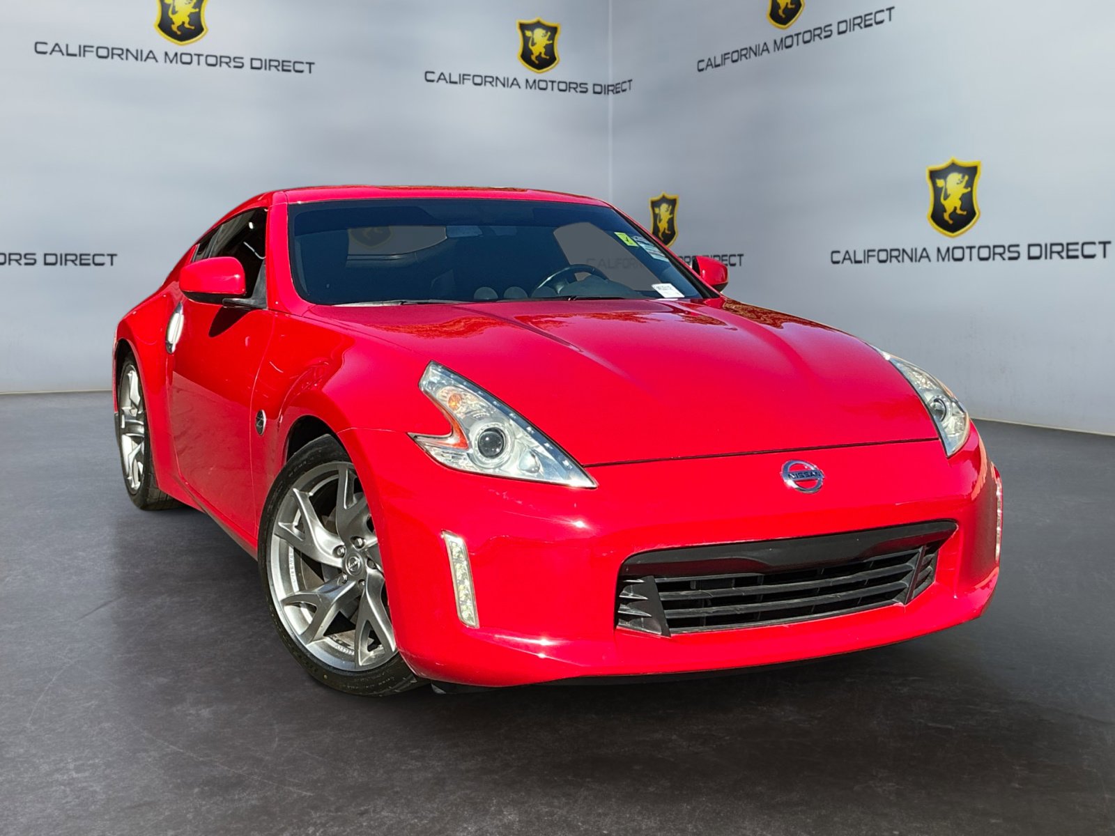 Used 2014 Nissan 370Z Coupe w/ Sport Package RWD image 3