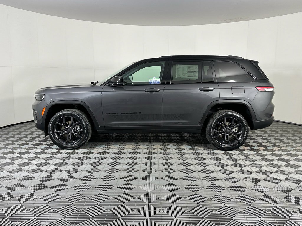 New 2025 Jeep Grand Cherokee Limited image 19