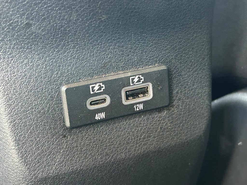 Used 2025 Nissan Kicks SV w/ Charging Package FWD image 20