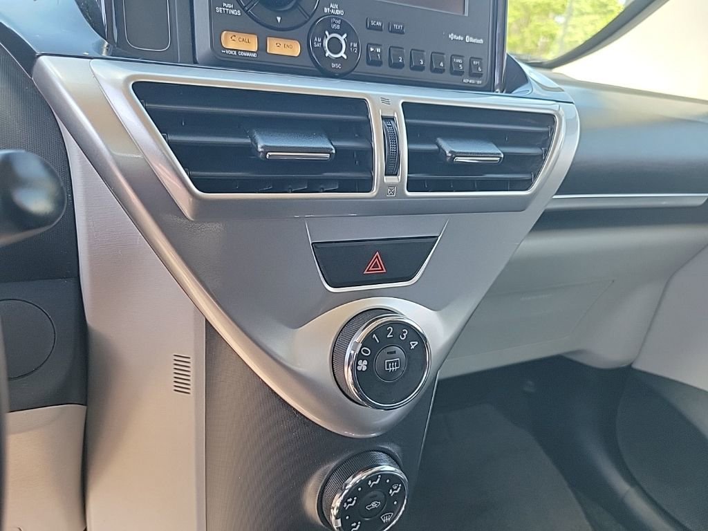 Used 2012 Scion iQ w/ Rear Speaker Pkg image 26