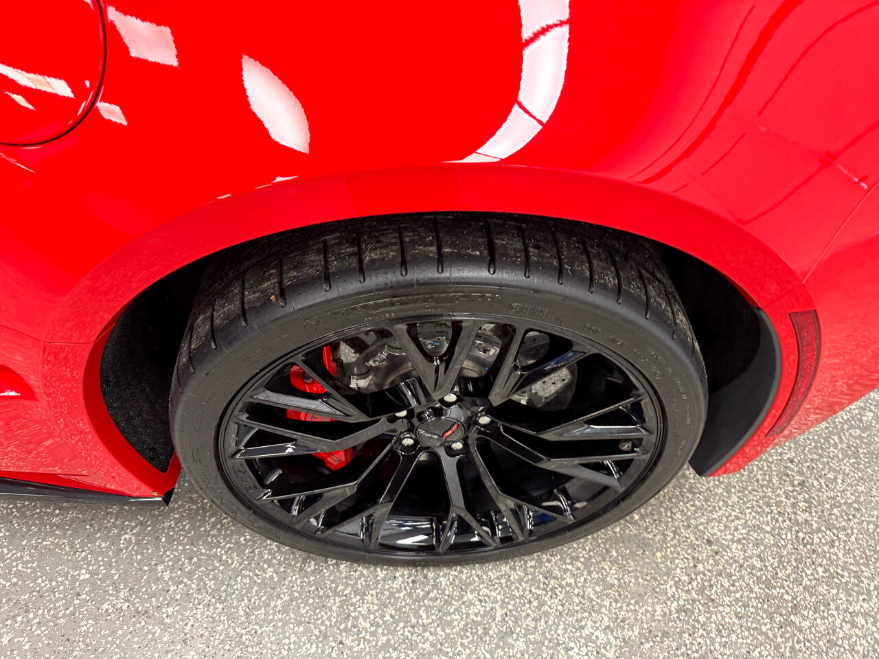 Used 2016 Chevrolet Corvette Z06 w/ 3LZ Preferred Equipment Group image 27