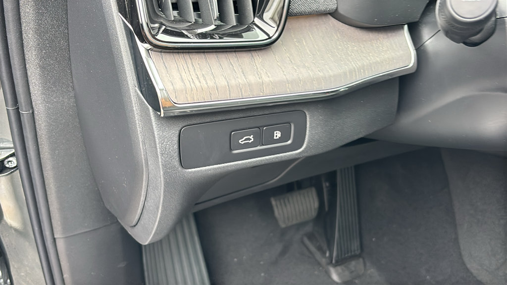 New 2027 Volvo XC90 B6 Ultra AWD/4WD image 15