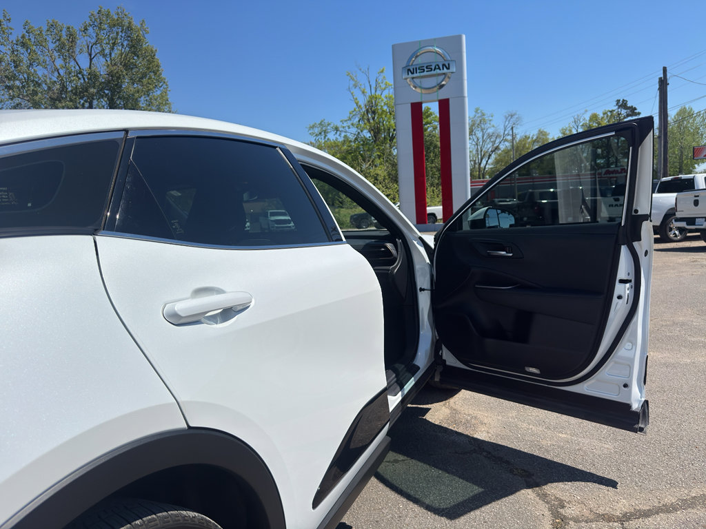 Used 2023 Toyota Crown Limited image 20