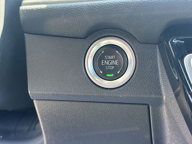 Used 2025 Chevrolet Traverse LT FWD image 20