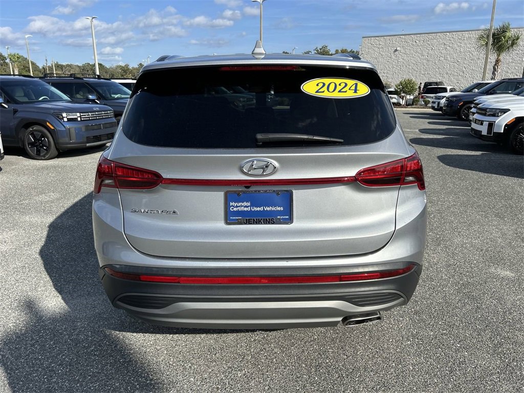 Certified 2022 Hyundai Santa Fe SE image 11