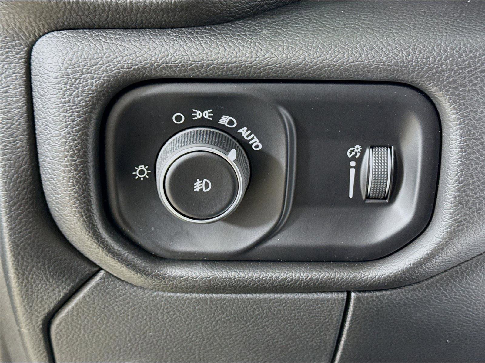 Used 2024 RAM 3500 Tradesman image 10