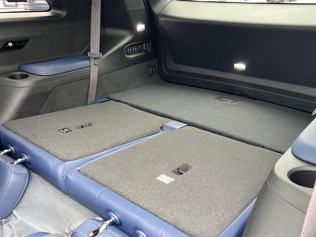 New 2026 Cadillac Vistiq Premium Luxury image 31