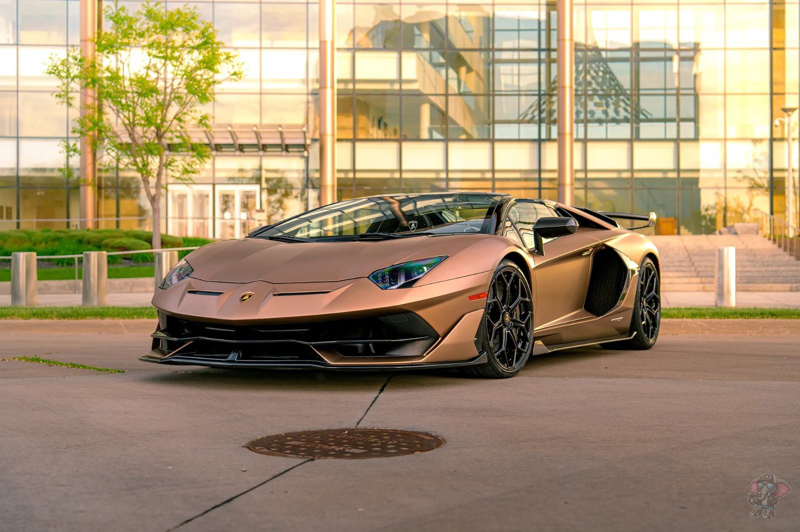Used 2021 Lamborghini Aventador SVJ AWD/4WD image 5