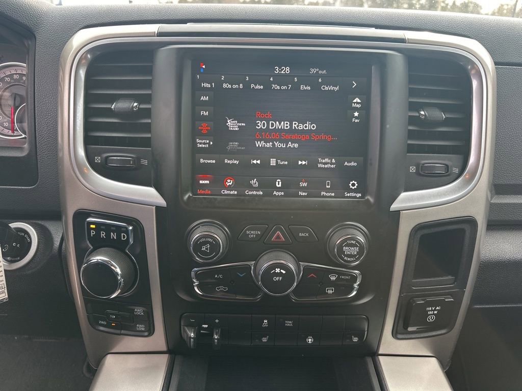 Used 2018 RAM 1500 SLT image 19
