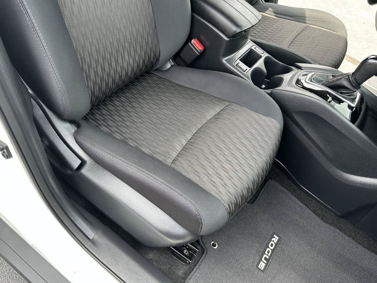 Used 2019 Nissan Rogue S w/ Special Edition Package AWD/4WD image 46