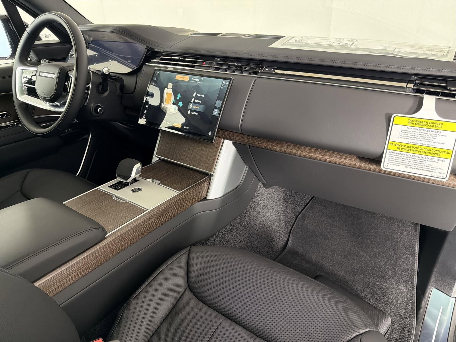 New 2026 Land Rover Range Rover Long Wheelbase SE image 34