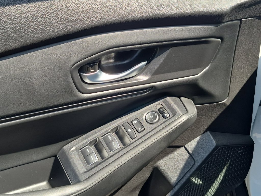 Used 2024 Honda Accord Sport image 14