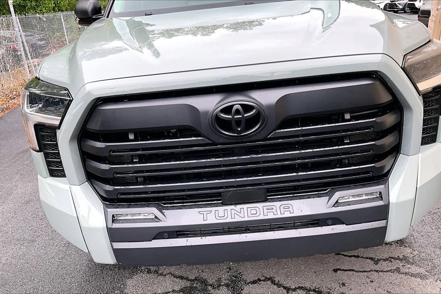 Used 2024 Toyota Tundra SR5 w/ SR5 Premium Package AWD/4WD image 29