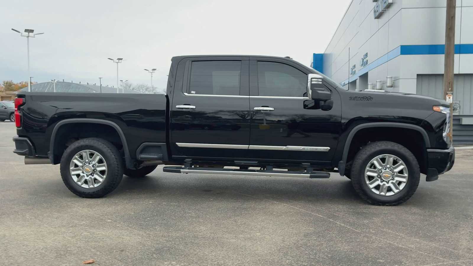 Certified 2024 Chevrolet Silverado 2500 High Country image 9