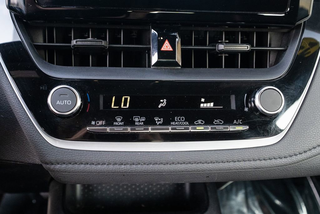 Used 2024 Toyota Corolla SE image 26