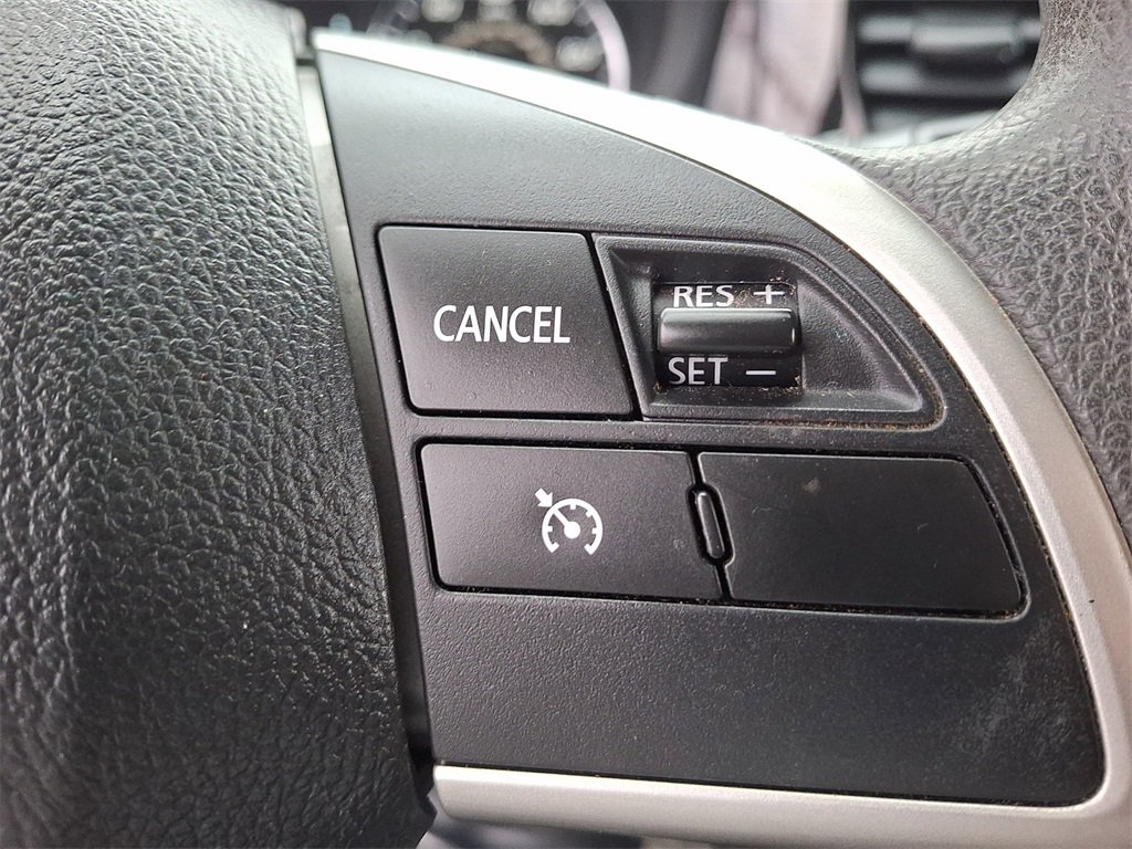 Used 2018 Mitsubishi Outlander SE image 21