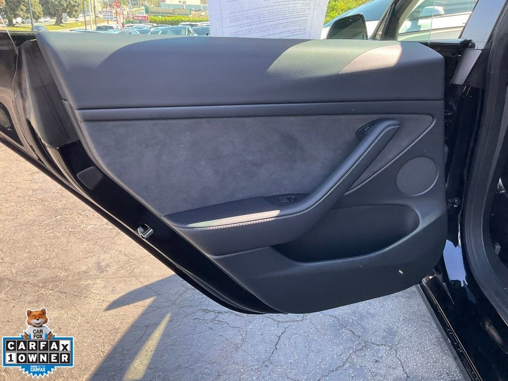 Used 2023 Tesla Model 3 Standard Range image 33