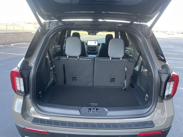 New 2026 Ford Explorer ST-Line w/ ST-Line Street Pack image 70
