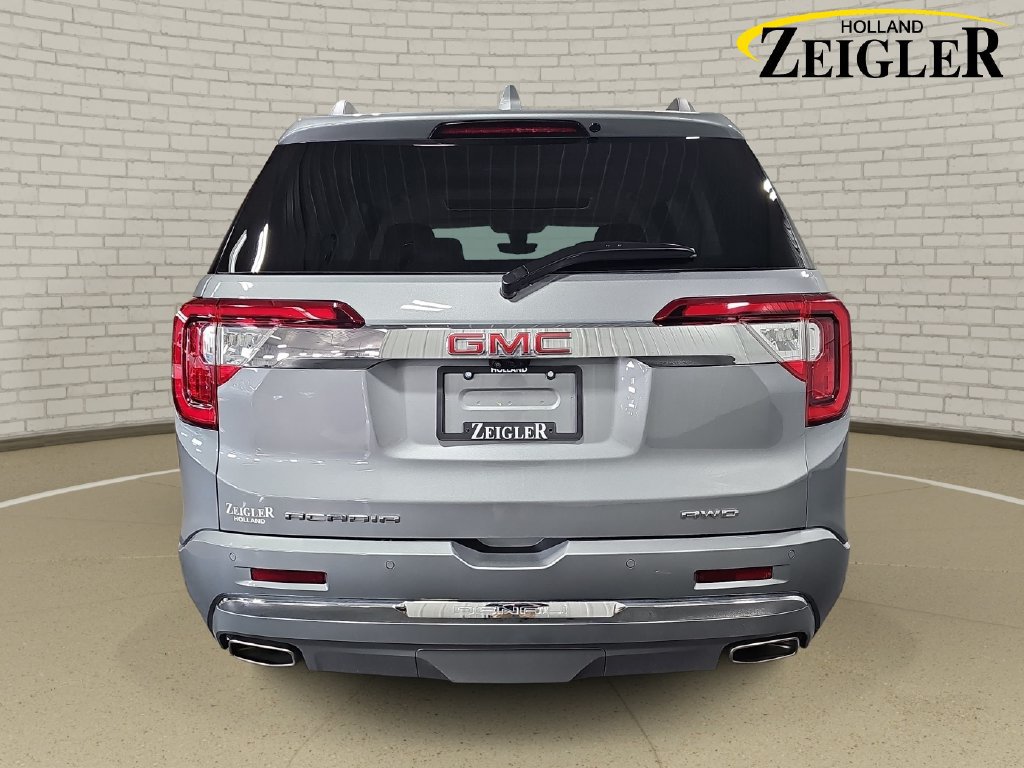 Used 2023 GMC Acadia Denali w/ Denali Ultimate Package AWD/4WD image 6
