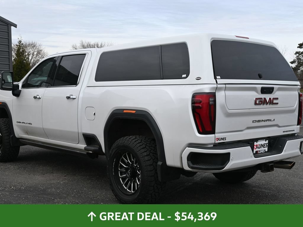 Used 2024 GMC Sierra 2500 Denali w/ Denali Reserve Package AWD/4WD image 12