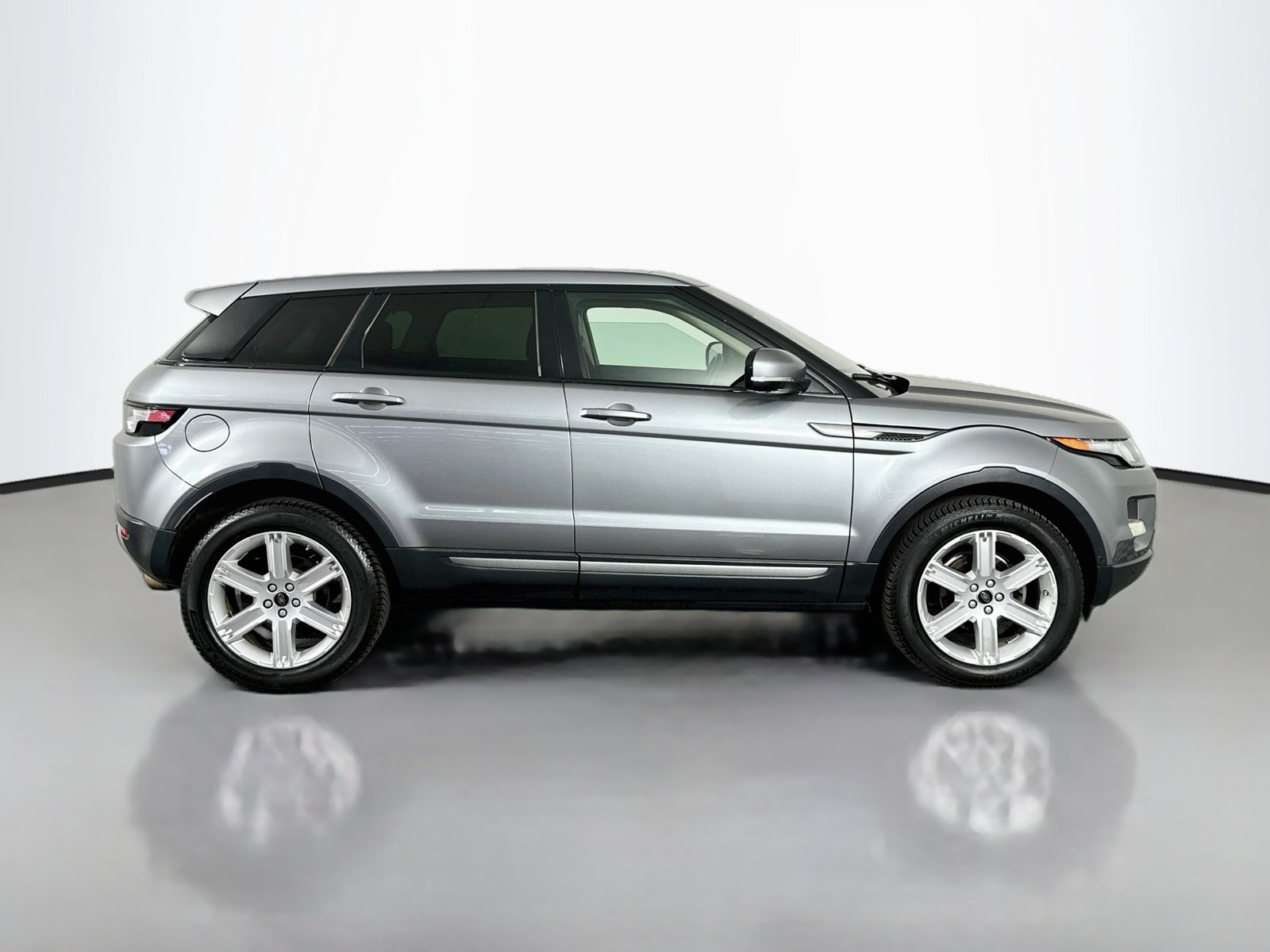Used 2013 Land Rover Range Rover Evoque Pure Premium AWD/4WD image 9