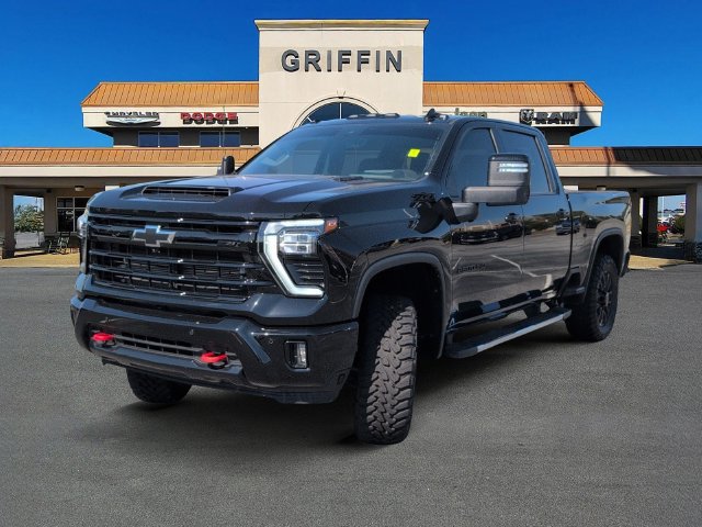 Used 2025 Chevrolet Silverado 2500 LTZ w/ LTZ Plus Package AWD/4WD image 11