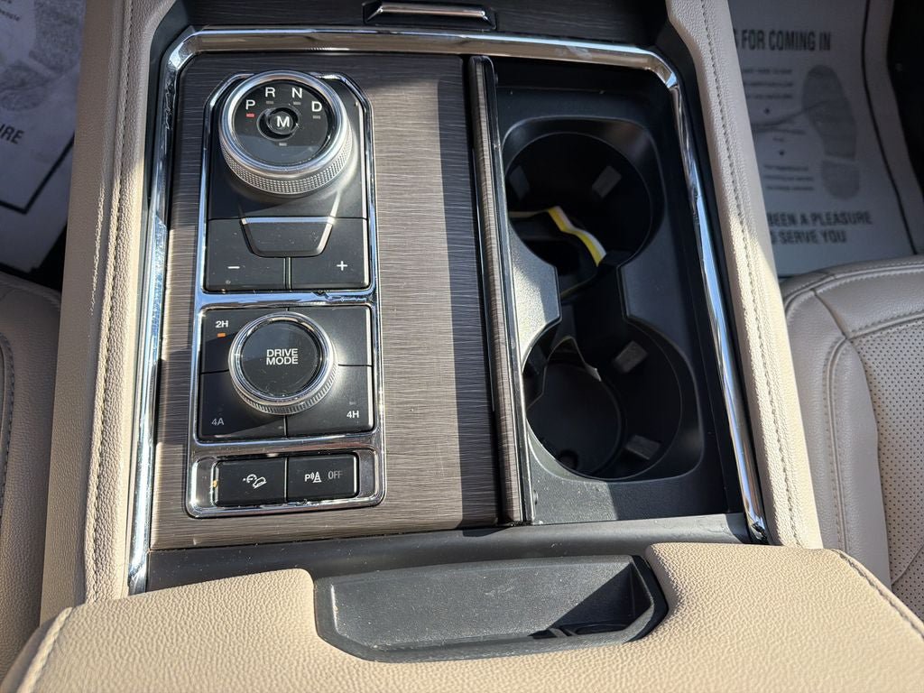 Used 2024 Ford Expedition Limited AWD/4WD image 23