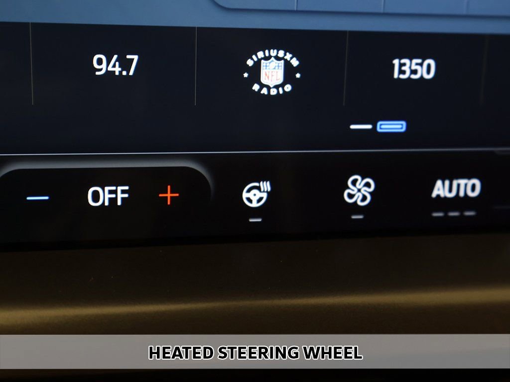 Used 2023 Ford Escape SE w/ Class II Trailer Tow Package image 7