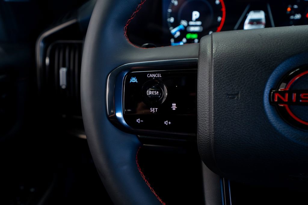 Used 2025 Nissan Armada PRO-4X AWD/4WD image 29