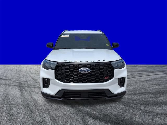 Certified 2025 Ford Explorer ST AWD/4WD image 9